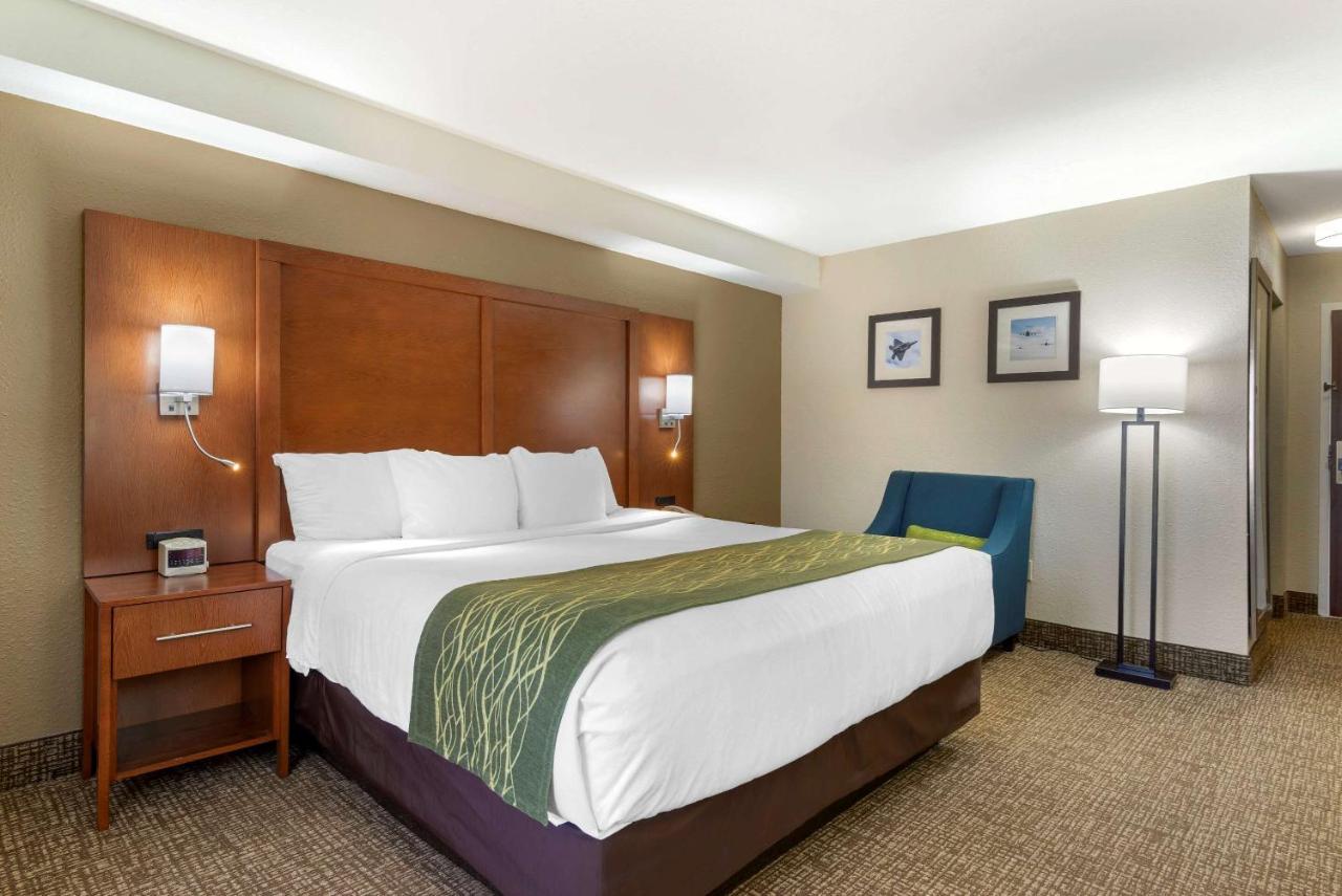 Comfort Inn & Suites - Near Robins Air Force Base Main Gate Warner Robins Zewnętrze zdjęcie